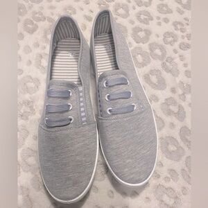 Women no lace flat sneaker